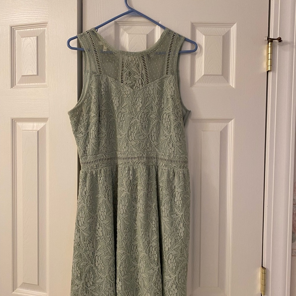 Maurices Dress Seafoam Green Lace Fit and Flare Sz 11/12 , waist 15, p-p 17”